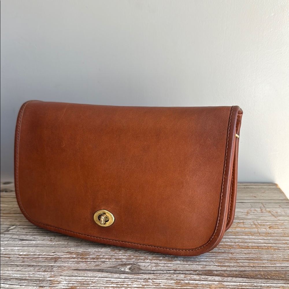 Vintage Coach Convertible Clutch
Crossbody Bag Purse